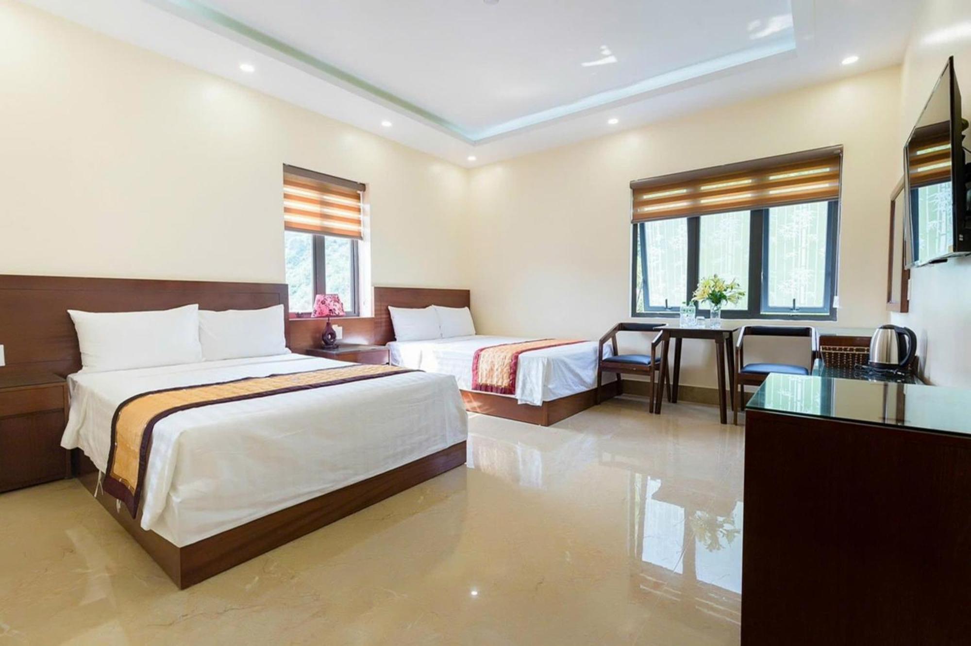 Aroma Cat Ba Sea View Hotel Chan Chau Стая снимка